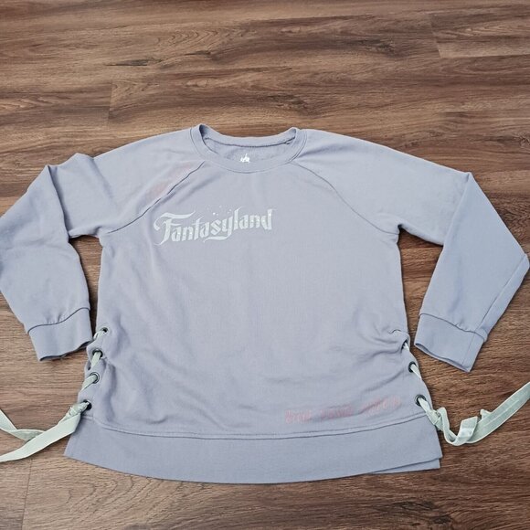 Disney Parks I Don’t Live in Fantasyland I Just Visit Often Crewneck Purple Sz L - Picture 1 of 6